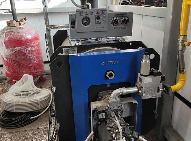 Монтаж термостатического пульта котла "УКонт-Термо 2" на котле.